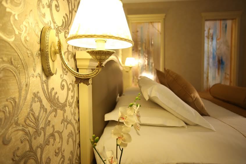 Grand & 4* Tiranë
